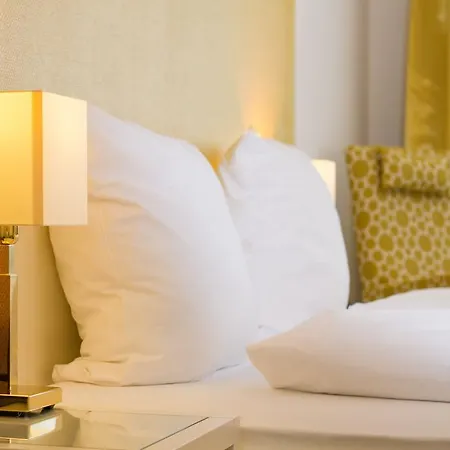 Romantik Schubert Hotel 4*