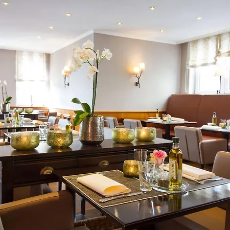 Romantik Schubert Hotel 4*